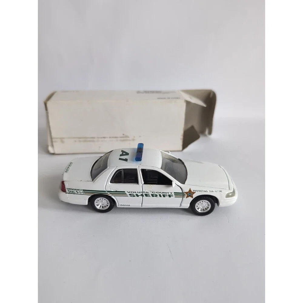ROAD CHAMPS Volusia COUNTY SHERIFF'S OFFICE 1:43 SCALE DIECAST METAL POLICE CAR
